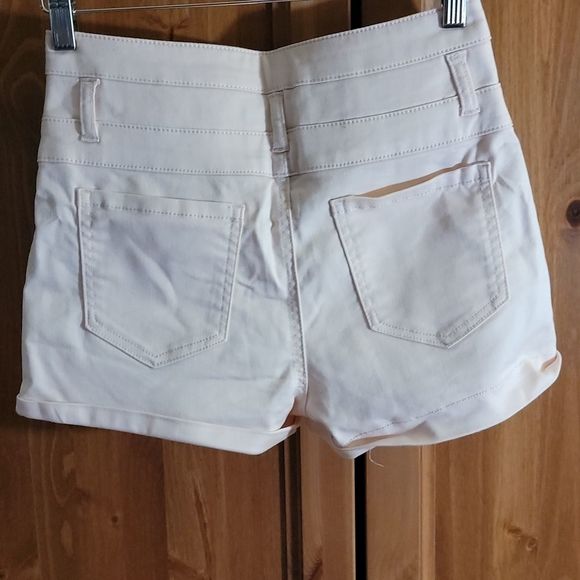 Refuge high waist shorts size 6 - Picture 5 of 6